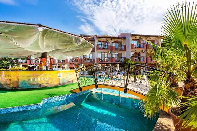 Complex Sunrise by HMG - All Inclusive