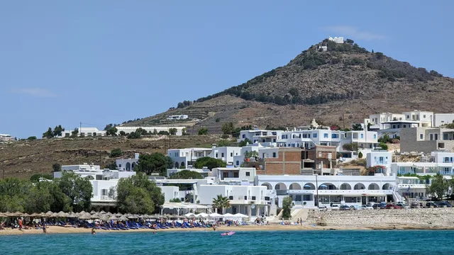 HH Paros