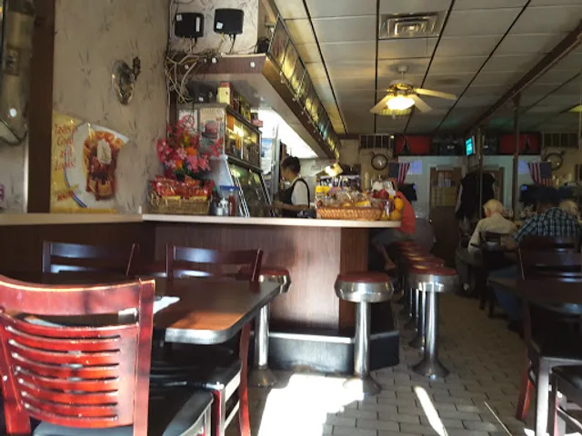 Noni's Coffee and Deli