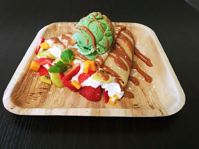 GiGi's Crepes Waffles & Juices