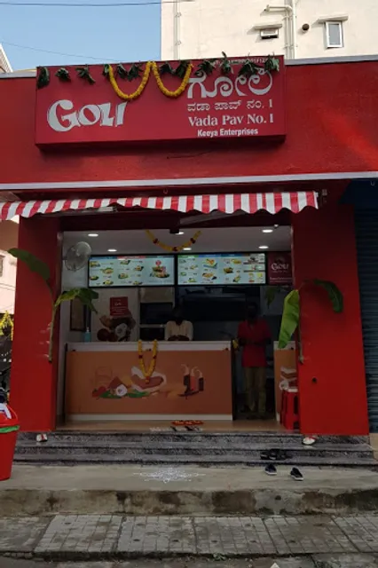 Goli Vada Pav No.1 - Pai Layout