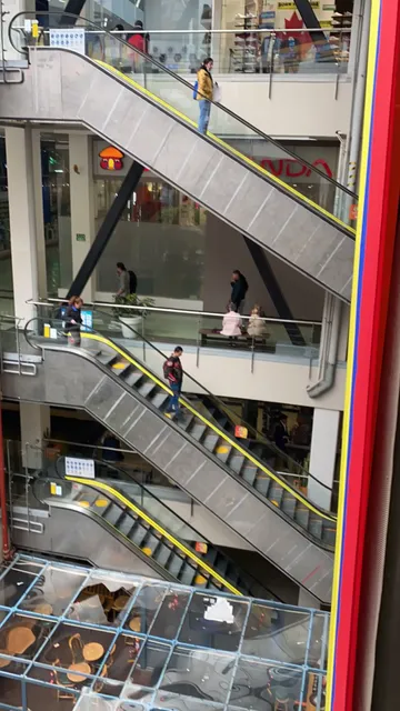 Centro comercial portal 80