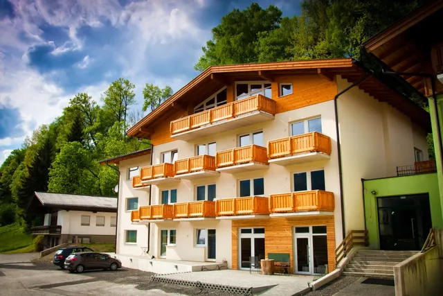 Praga Apartments & Restaurant