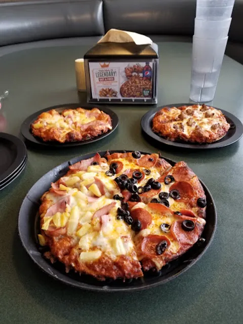Round Table Pizza