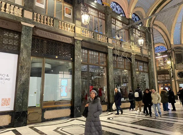 Blunotte Piazza Castello