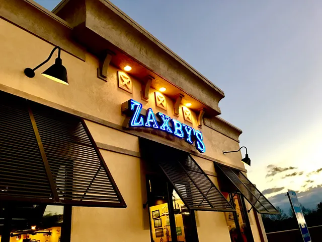 Zaxbys Chicken Fingers & Buffalo Wings