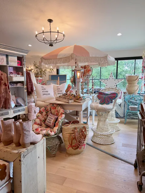 Junk Gypsy - Wimberley