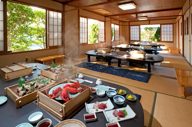 伊勢海老海鮮蒸し料理 華月