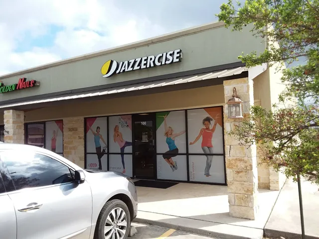 Parkway Village Shopping Center