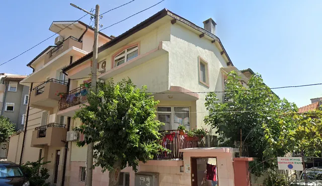 Студия и апартаменти Поморие - Тонита - Къща за гости