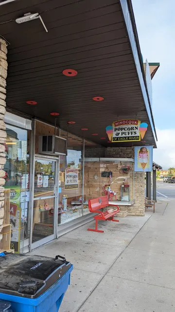 Minocqua Popcorn & Puffs