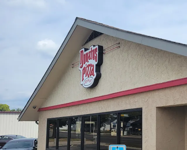Donatos Pizza