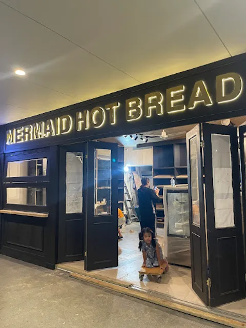 Mermaid Hot Bread