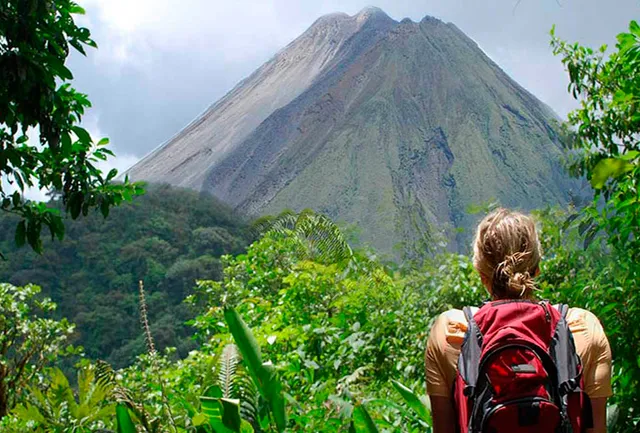 Arenal Volcano Booking