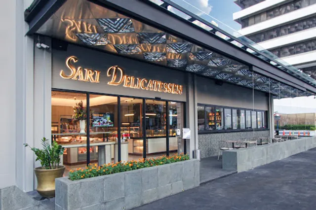 Sari Delicatessen & Cafe