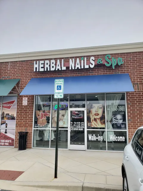 Herbal Nails & Spa