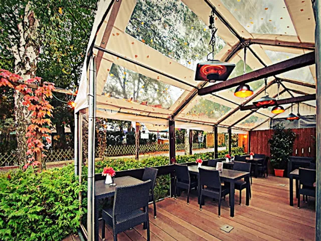 Emma & Paul's Biergarten / Eiskrem Hausgemacht