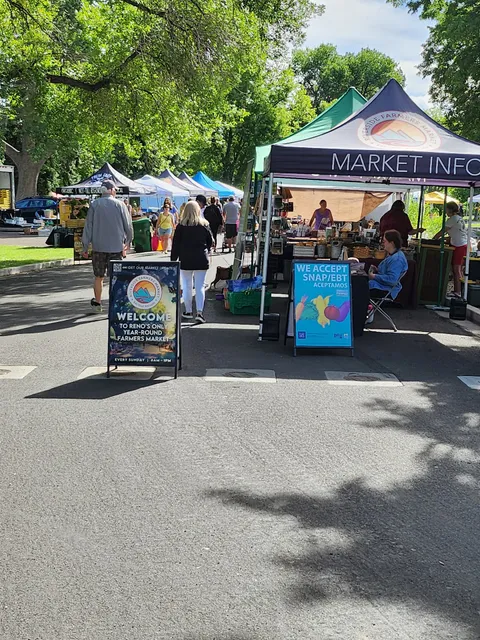 Riverside Farmers' Market
