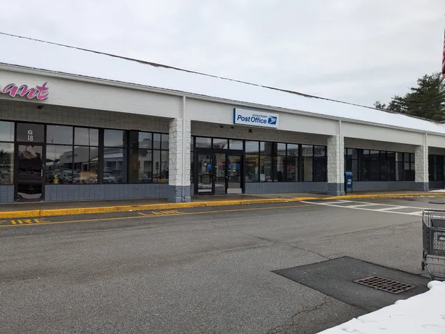 Hooksett Village Shops