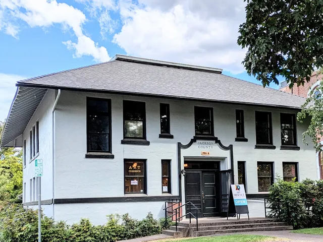 Art Presence Art Center