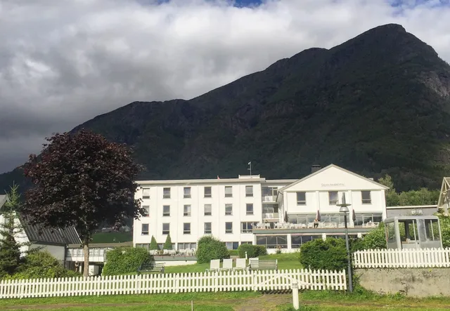 Skjolden Hotel