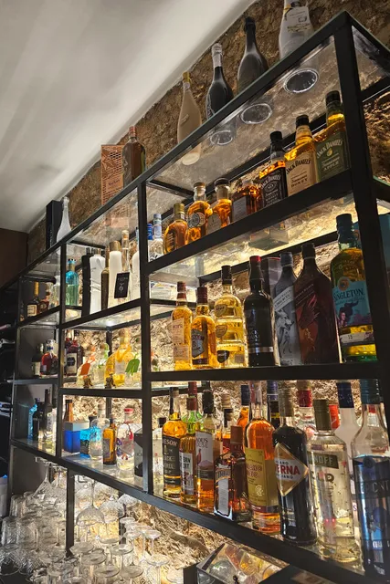 Rahat Cocktail & Wine Bar