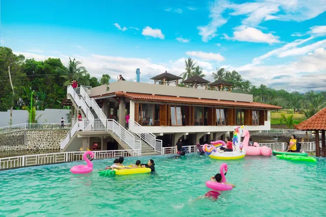 Grand Harvest Resort & Villas