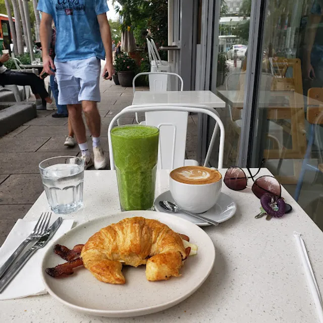 Angelina's Eatery + Cafe