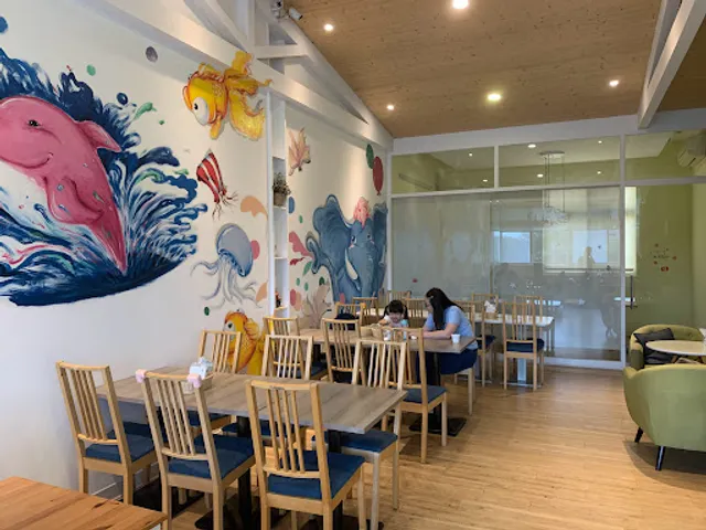 回家趣複合式餐飲-竹北店（中午14:00最後點餐，晚上20:00最後點餐）