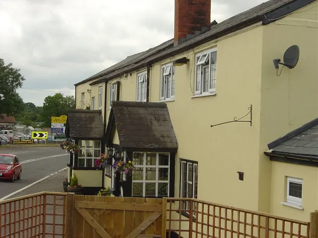 Blackbird House, Apartments and Studios.