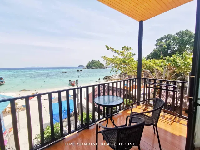 Lipe Sunrise Beach House