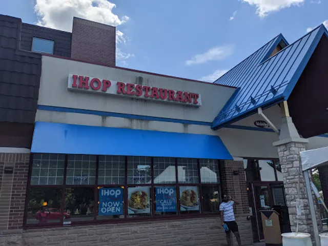IHOP - Lundy's Lane