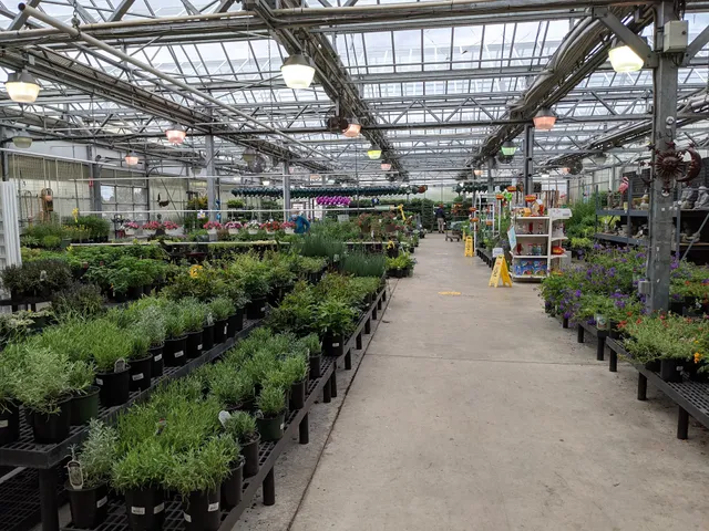 Dan Schantz Greenhouse & Farm Market