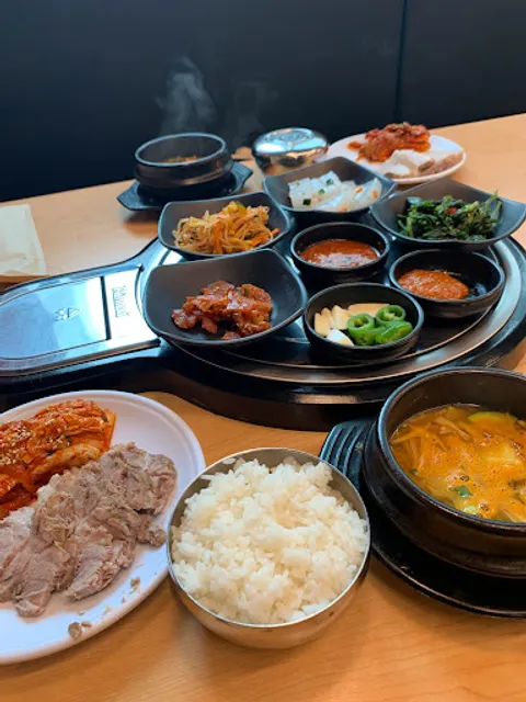 놀부부대찌개앤흥부찜닭