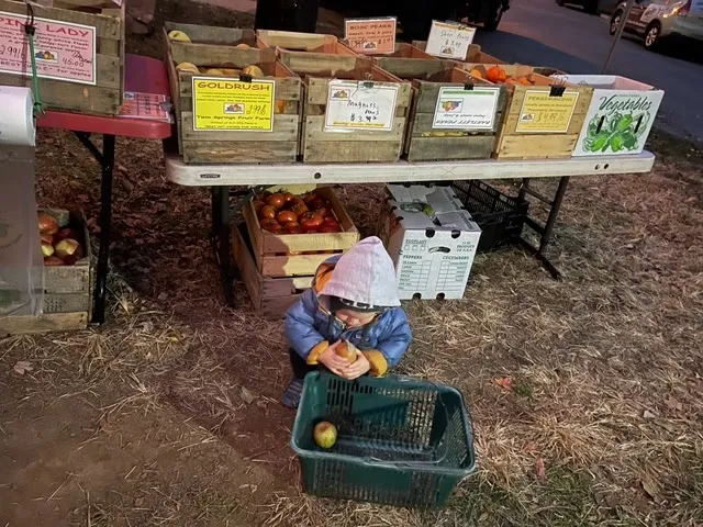 Brookmont Farm Market