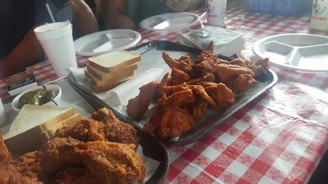 Gus's World Famous Fried Chicken