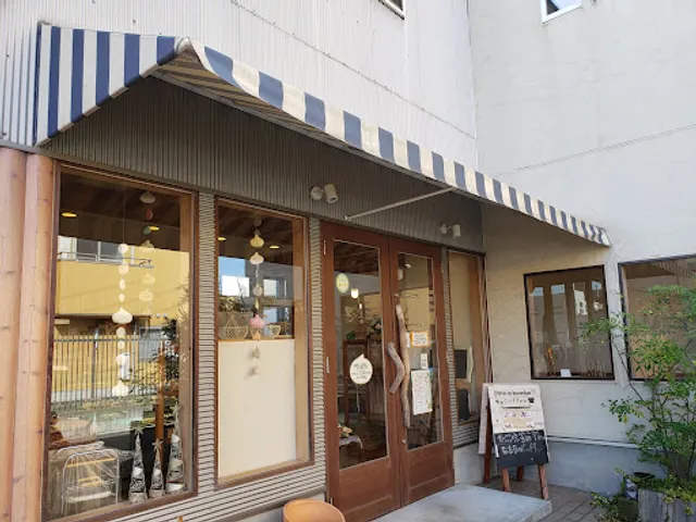 パティスリー パータ ボンブ