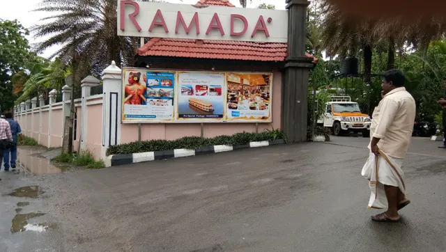 World In The Pot - Ramada Alleppey