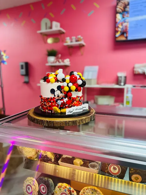 Ladylelekrumb Bake Shop