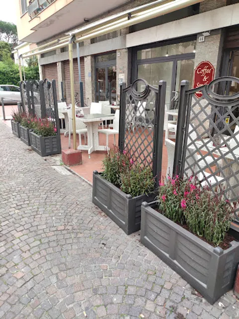 Coffee & Smile Cafeteria