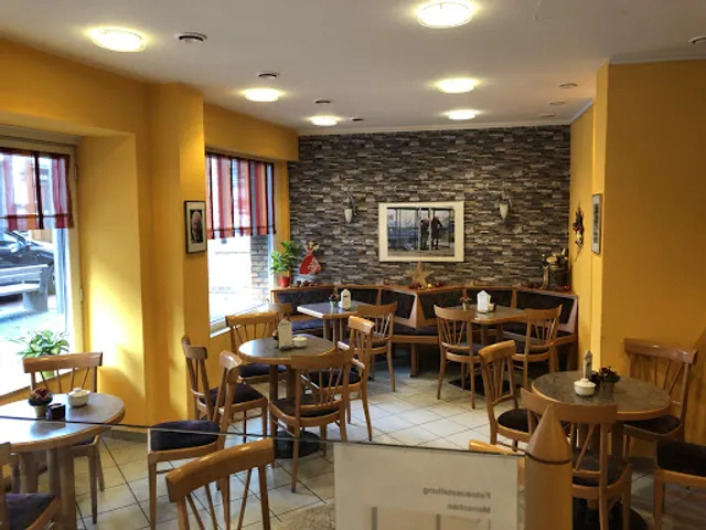 Bäckerei / Café Halstrup