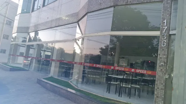 Speed Burguer e Pizzas