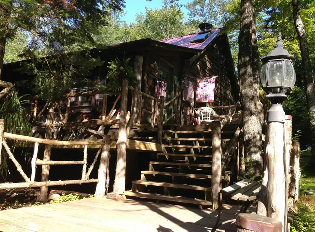 Sunday Pond Bed & Breakfast