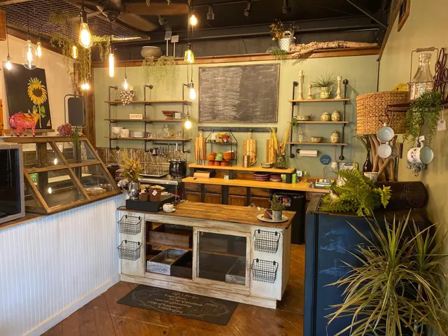 Azaleas Garden Bistro