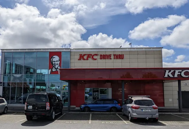 KFC Dublin - Charlestown Shopping Centre