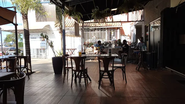 Na Vila | Restaurante Vila Planalto | Bistro Moqueca Feijoada Vinho Chopp Bar Cerveja Brasilia DF