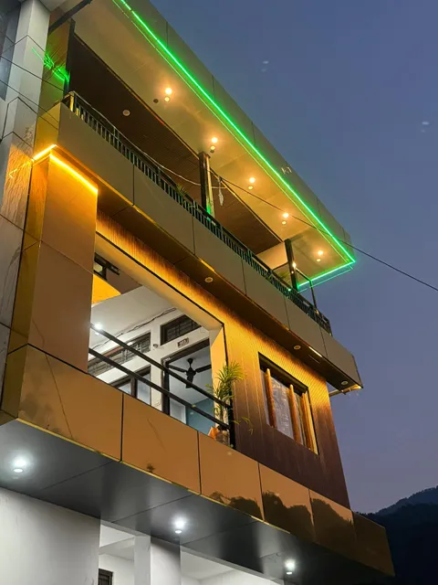 RGB Hotel Sersi