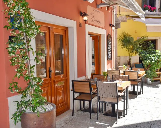 Accommodation in the centre of Rovinj - Rooms STUDIO DREAM