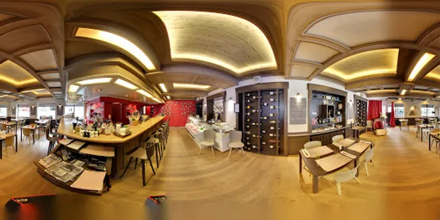 Bistro Tribunal "Chez Yf"