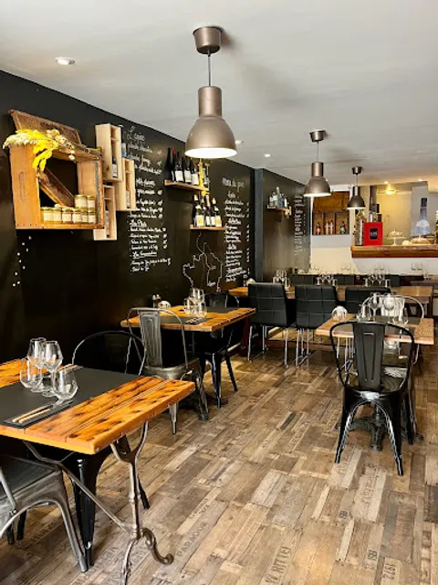 Treize 600 Vins (Restaurant / Cave a vins)